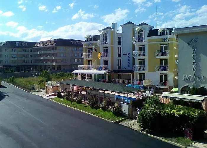 Хотел палас 3*